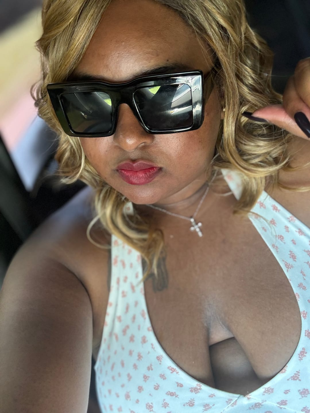 Customer photo review of Outre The Daily Wig Lace Part Wig - KIMBRA