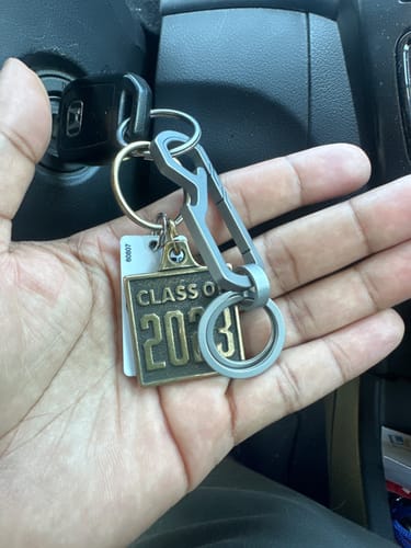 Customer photo review of 80Eighty® Titanium Keychain Clip