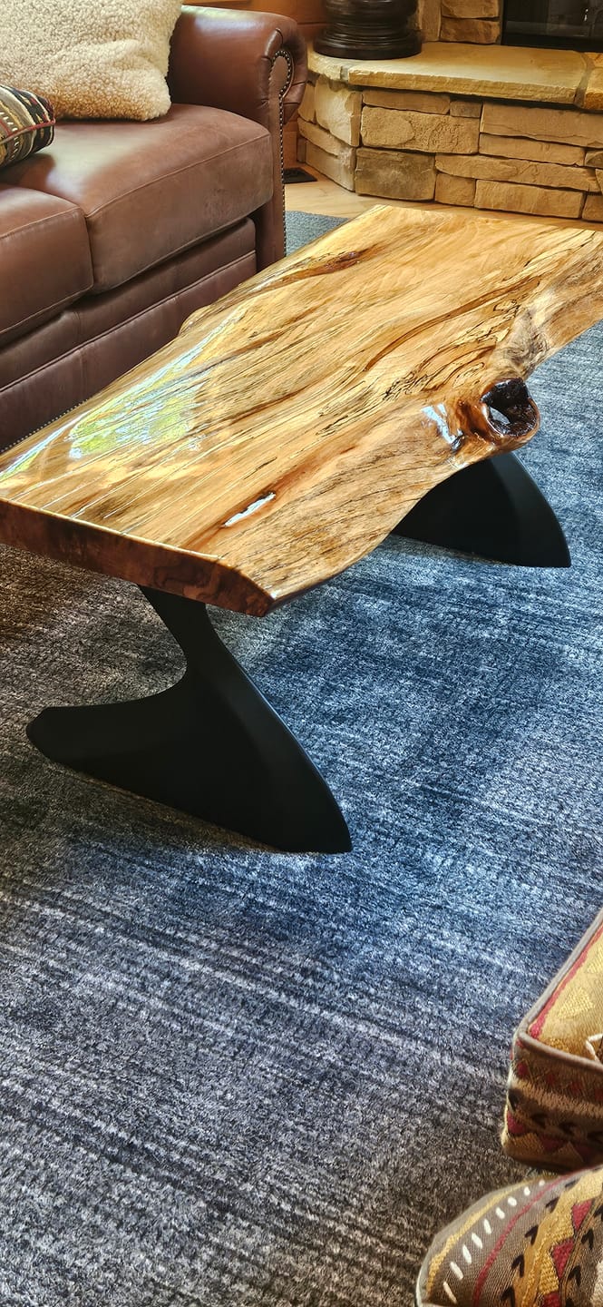 Customer photo review of Coffee Table Legs 214 Botas 16H for Live Edge Tabletop