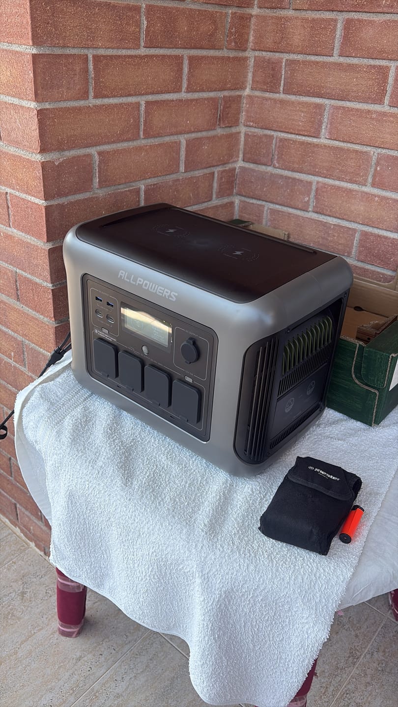 Customer photo review of 1800W Generador Solar ALLPOWERS R1500 (200W Panel Solar)