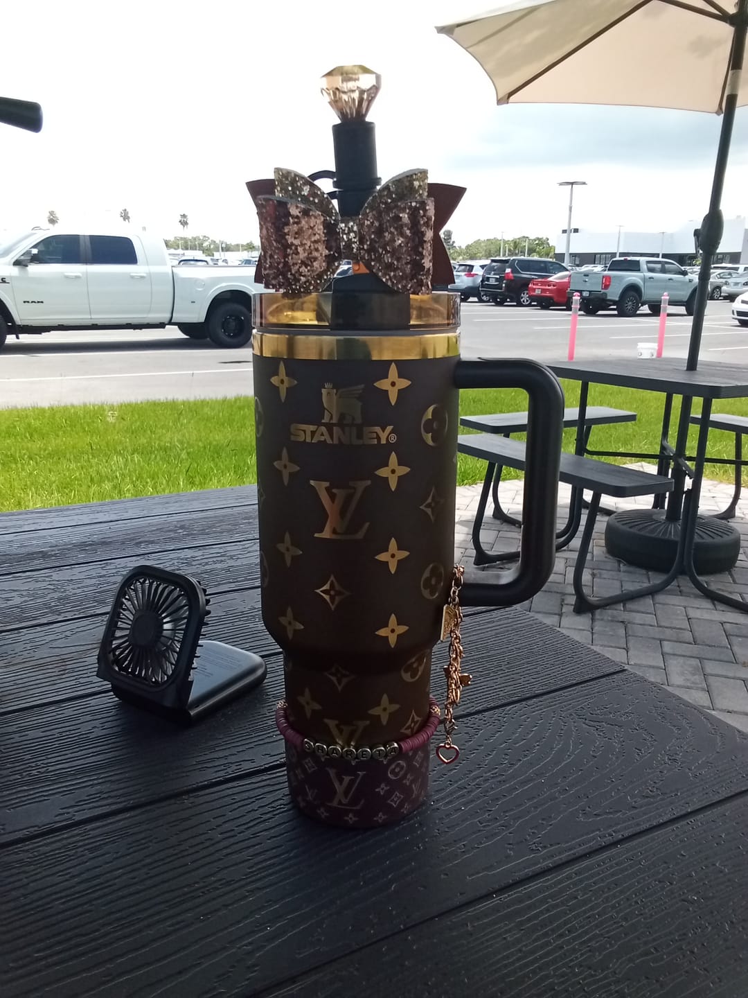 Customer photo review of Luxe Tri-color Crystal Gem Straw Toppers(3-pack)