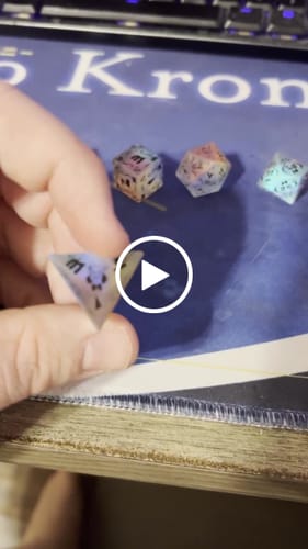 Customer video review of PRE-ORDER | Baelz Dice Set | hololive x MMG Exclusive