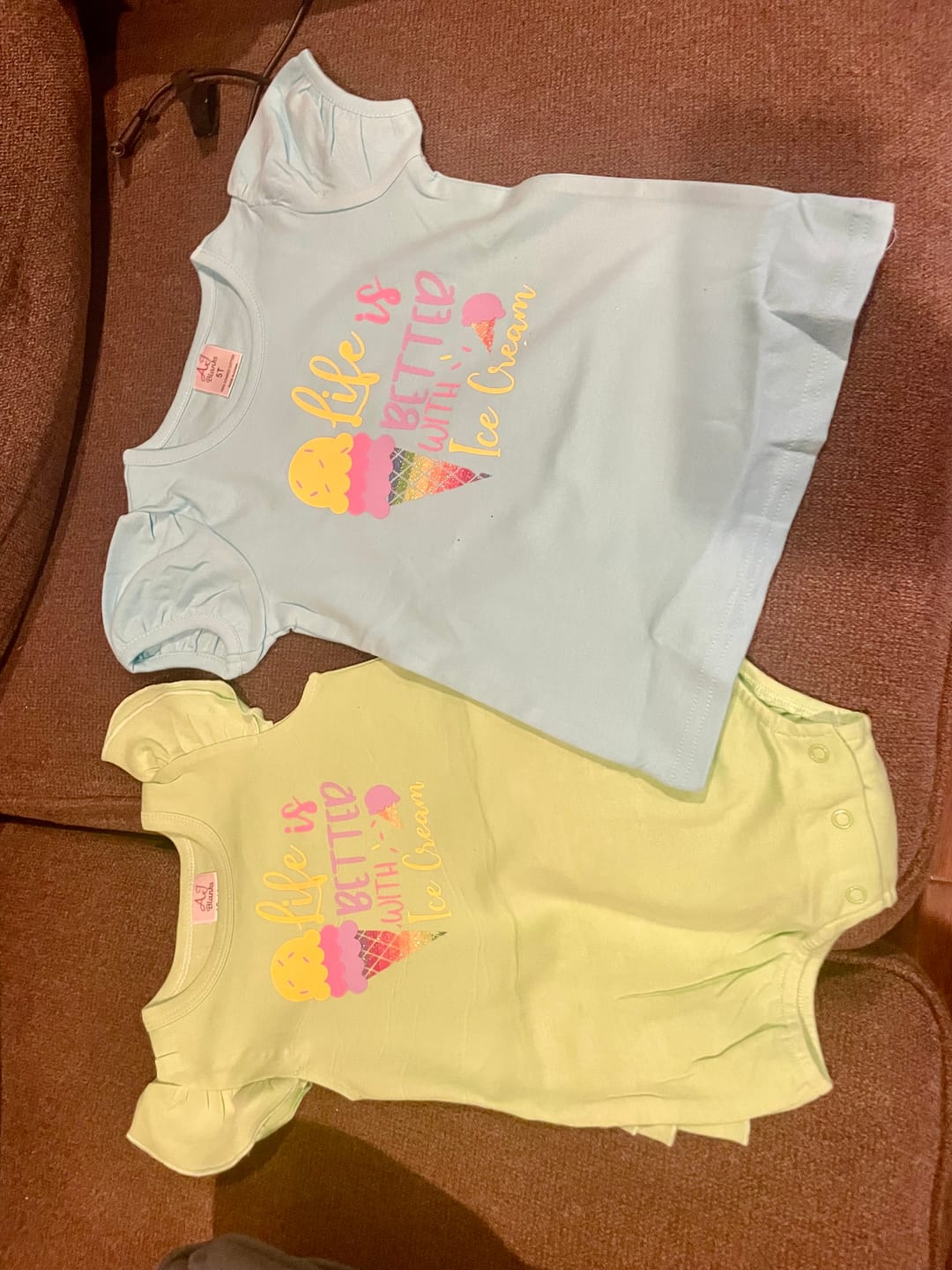 Customer photo review of Girl's Short Sleeve Shirts