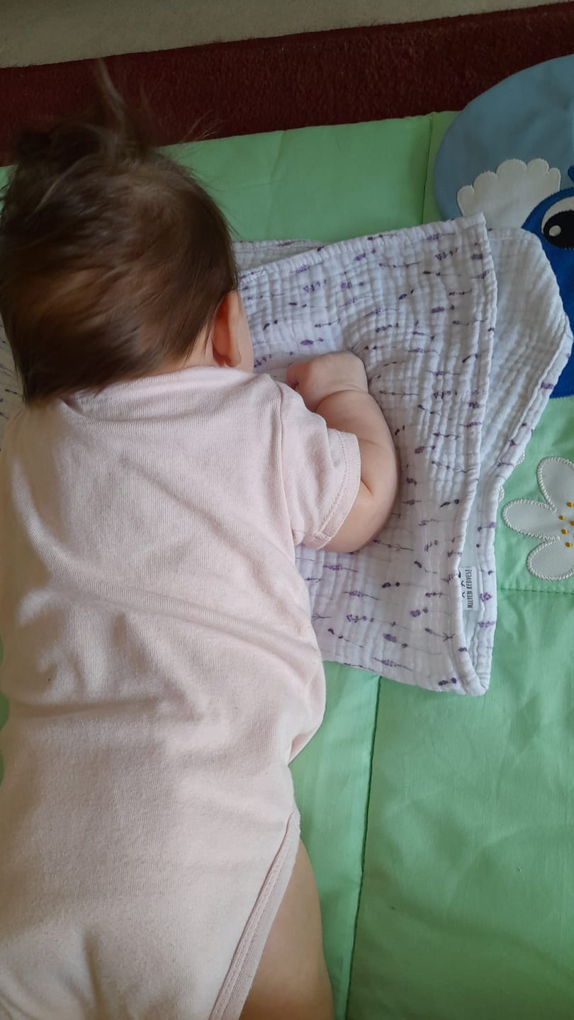 Customer photo review of Muszlin babakendő - Bogaras