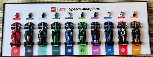 Customer photo review of LEGO™ F1 Speed Champions 10-Race Car Display Frame – Team Edition