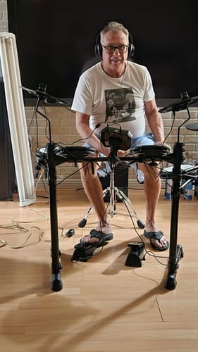 Customer photo review of Donner DED-80 Electronic Drum Kit For Beginners with Headphones/Drum Throne