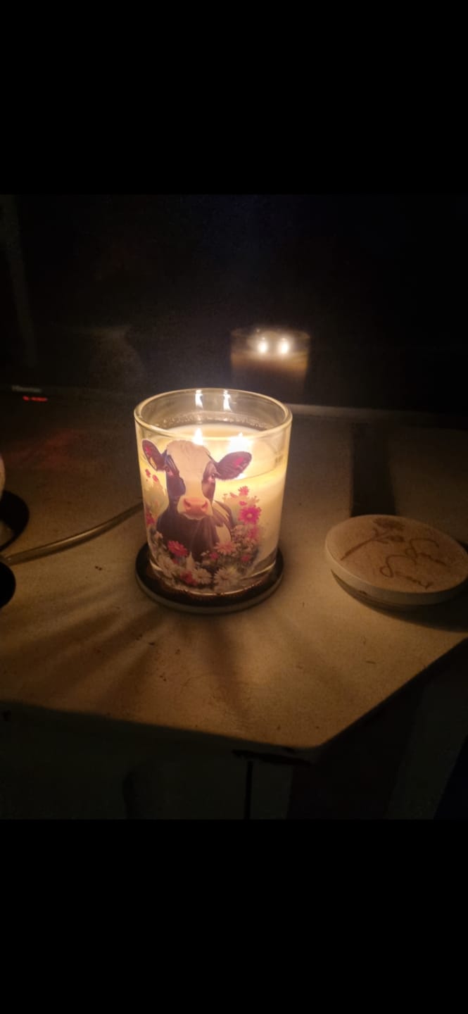 Customer photo review of Dairy Cow Floral Xlarge Candle