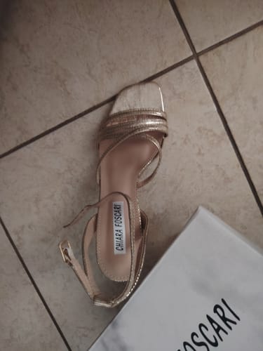 Customer photo review of Sandalo Golden lux con tacco quadrato