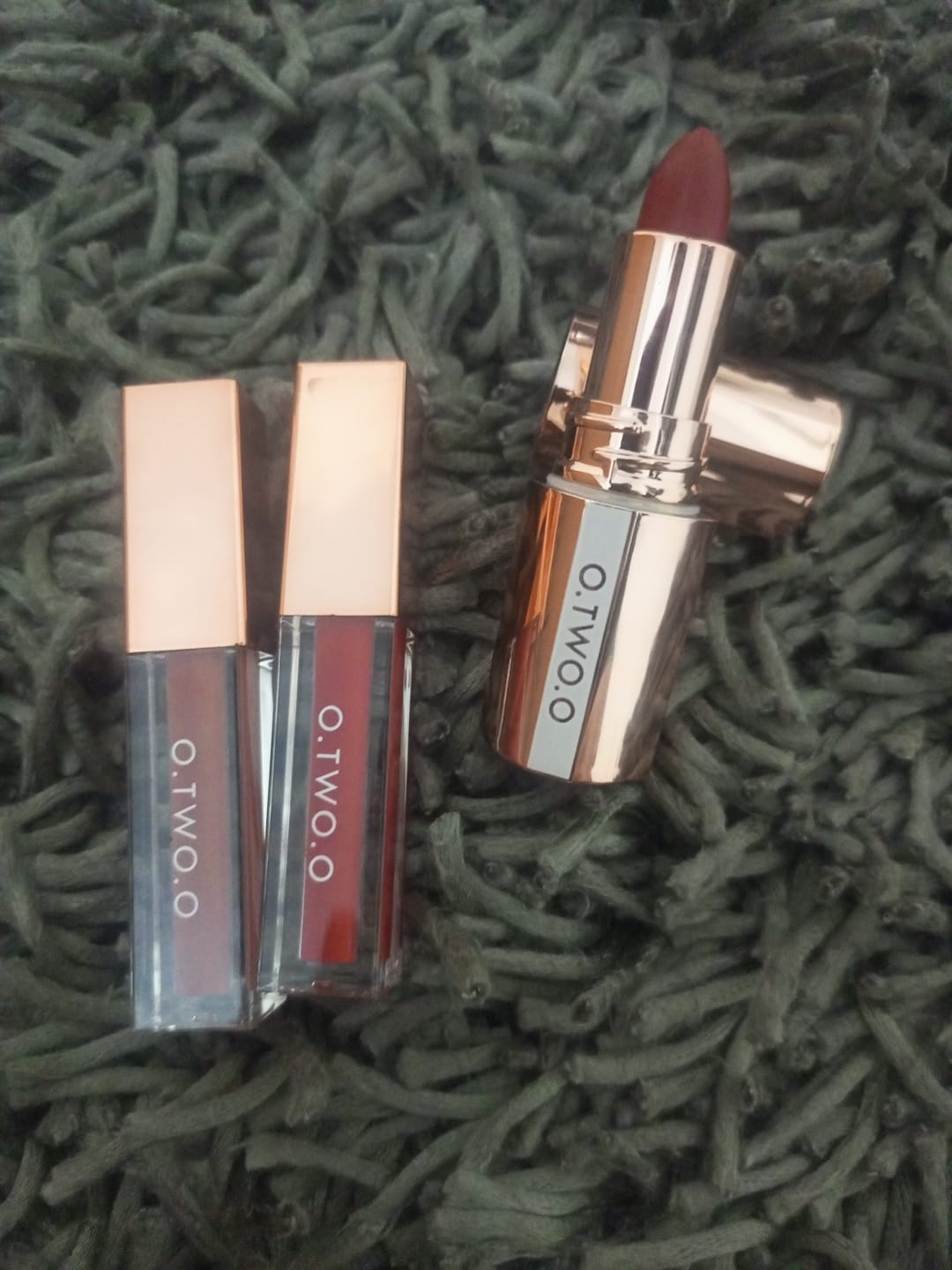 Customer photo review of O.TWO.O MATTE LOCK COLOR LIP GLAZE SET