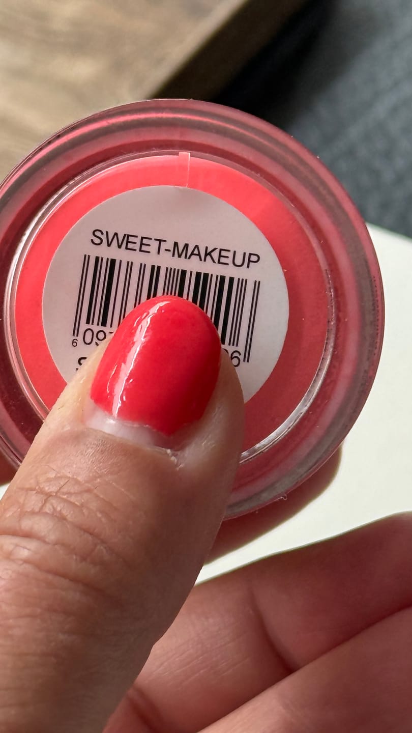 Customer photo review of Sweet Makeup Dipping Powder