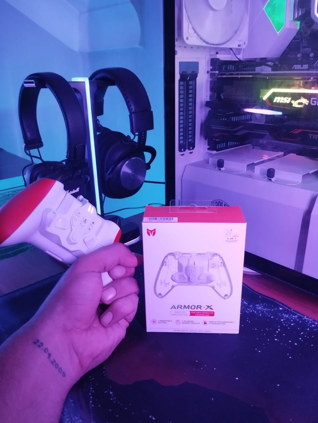 Customer photo review of MOJHON Armor X Oyun Kolları İçin Arka Butonluk