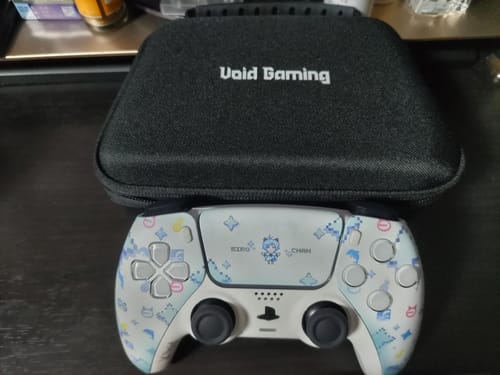 Customer photo review of 【PS5 ❘ PC】電脳少女シロ × Void Gaming コラボコントローラー 電脳少女シロコン