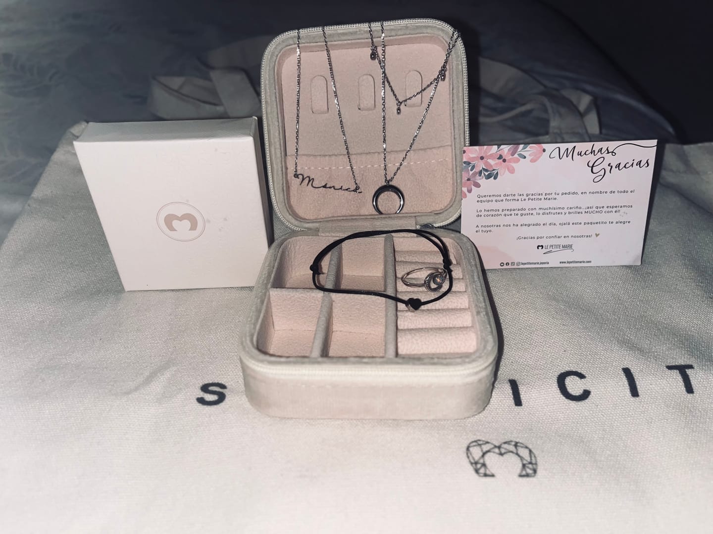 Customer photo review of Collar Media Luna Circonita