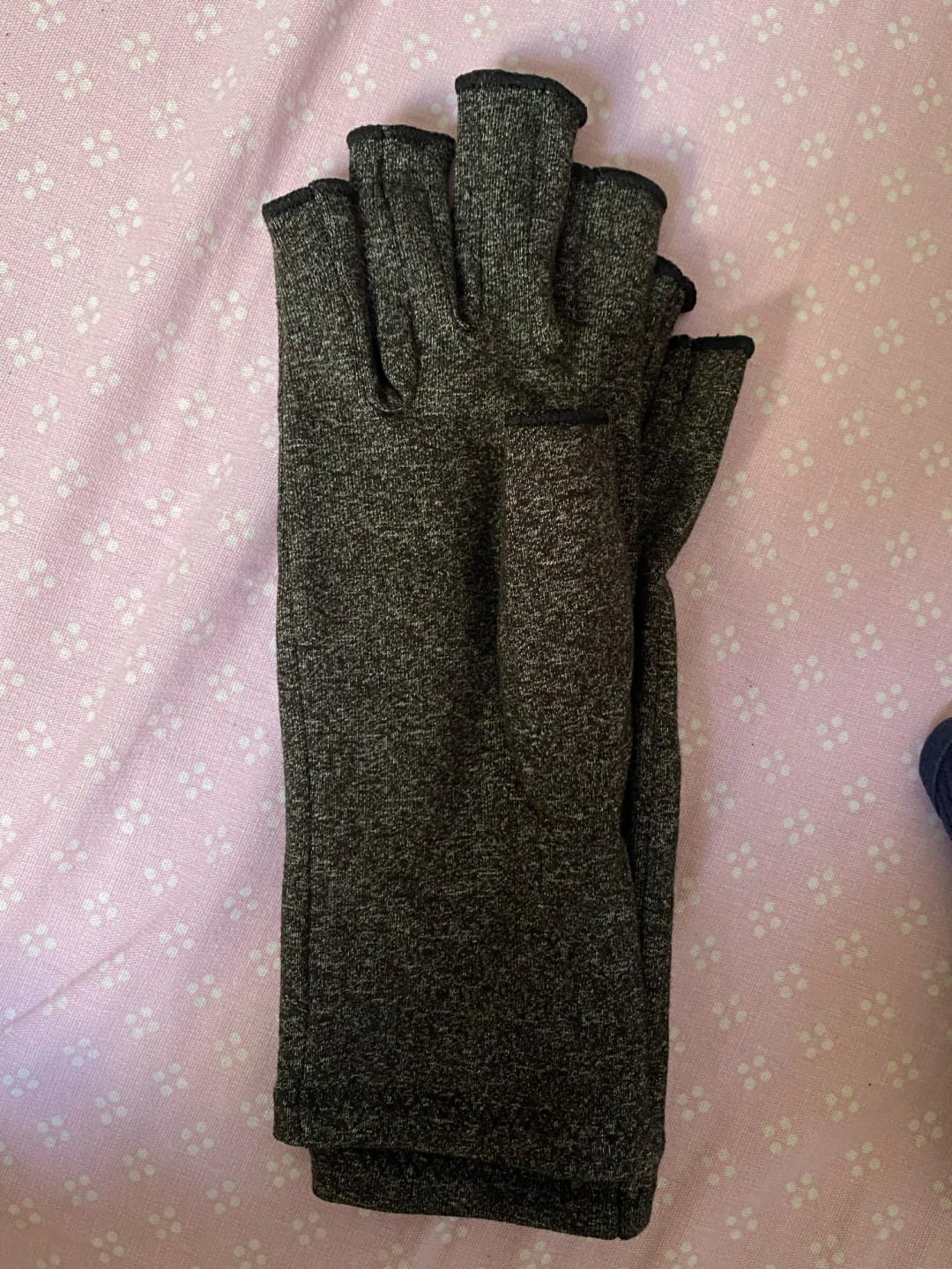 Customer photo review of Therapeutic Heat Gloves