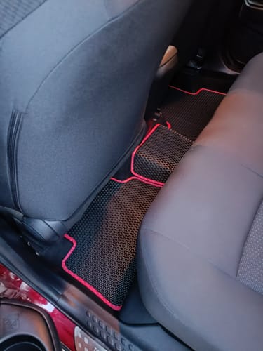 Customer photo review of Dywaniki samochodowe na zamówienie - Przód i tył