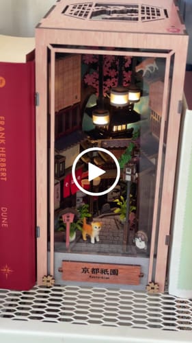 Customer video review of Kyoto Gion Book Nook Kit