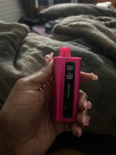 Customer photo review of Nicky Jam x Fume 10000 Puffs