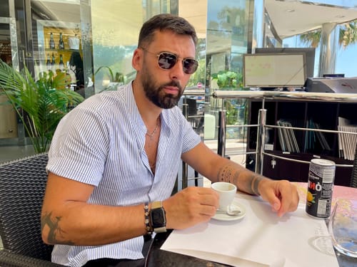 Customer photo review of Chemises rayées à manches courtes en coton respirant pour hommes