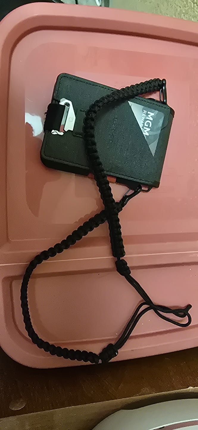 Customer photo review of M1 MAVERICK™ 4 POCKET BIFOLD DTEX WITH MT01 CLASP/MULTI-TOOL