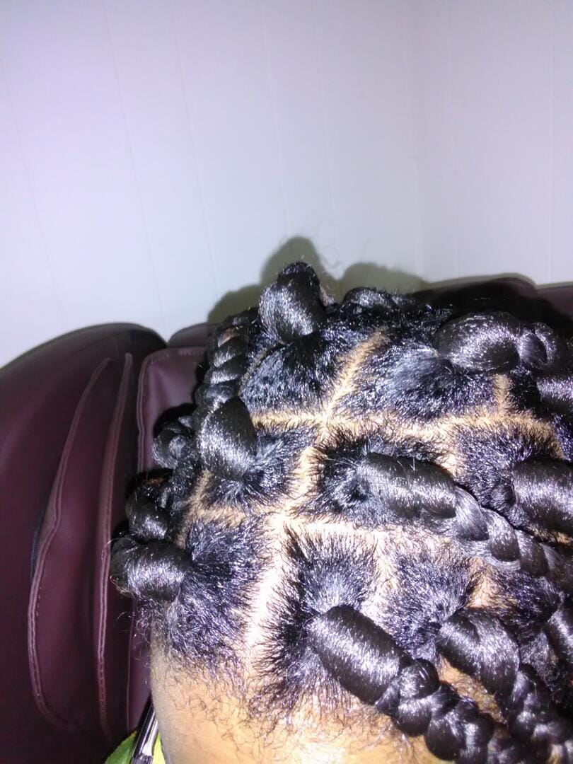 Customer photo review of 3X RUWA 24" - African Collection Pre-Stretched Kanekalon Braid