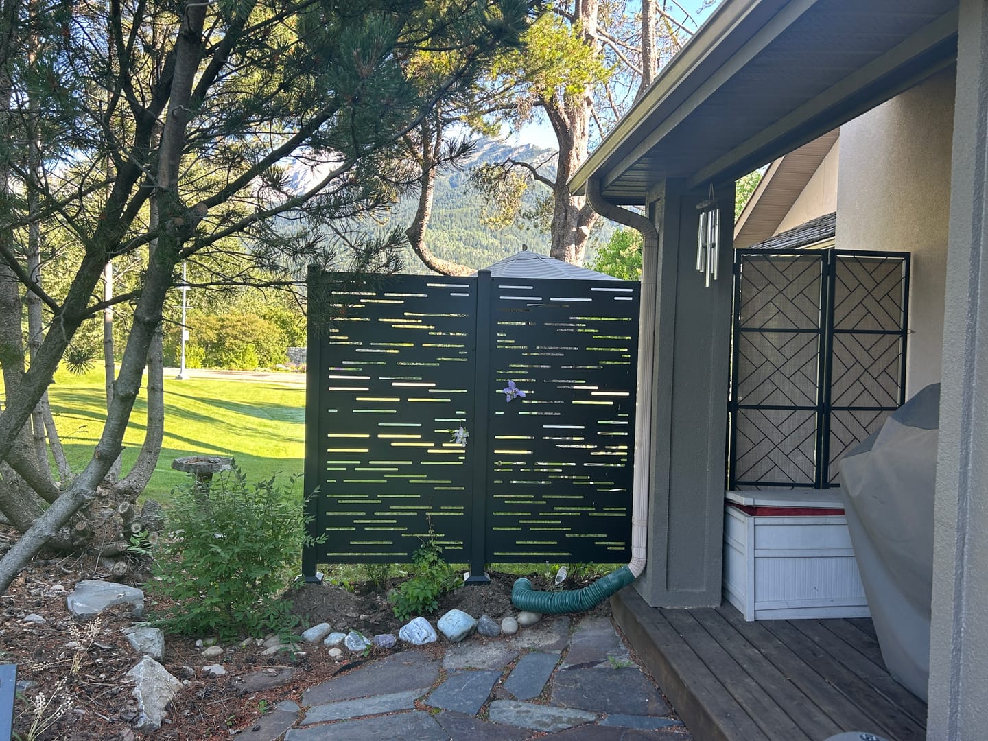 Customer photo review of Privacy Screen (Dash)