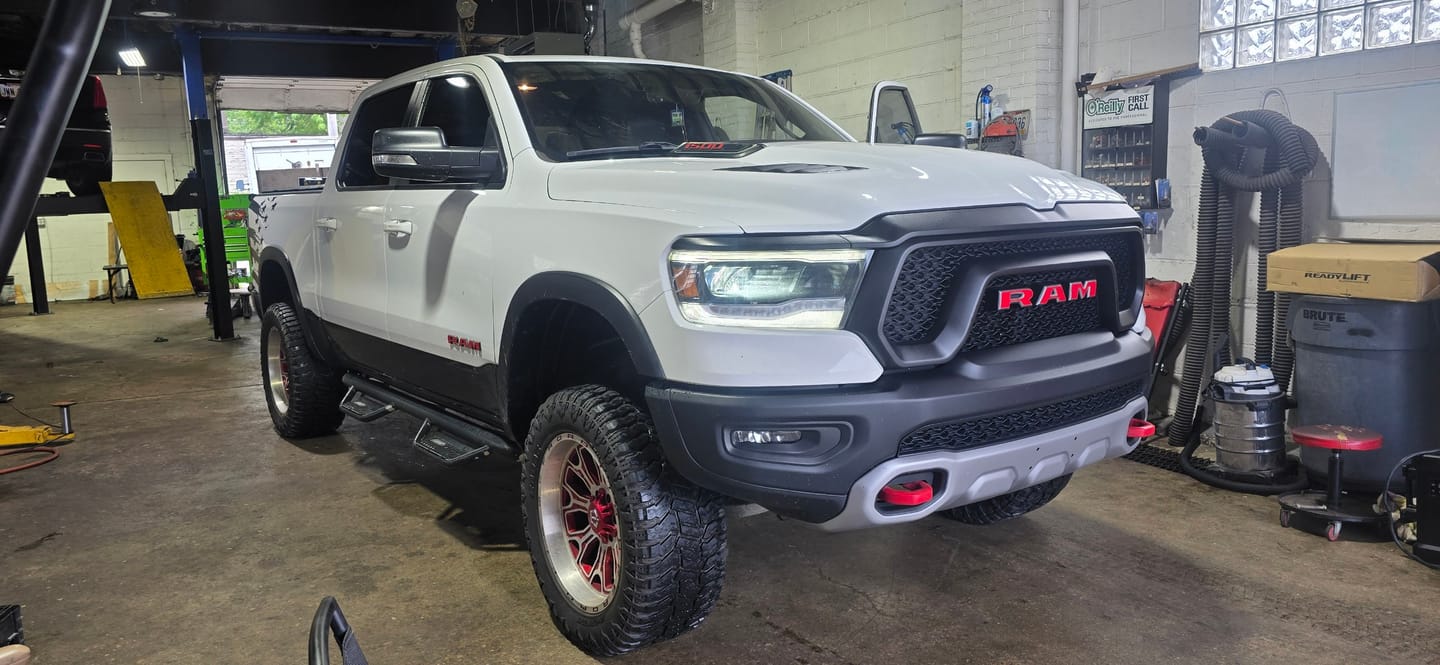 Customer photo review of 2019-2024 Dodge Ram 1500 Air Suspension Conversion/Delete Kit with Light Fix Module (DR44FM)