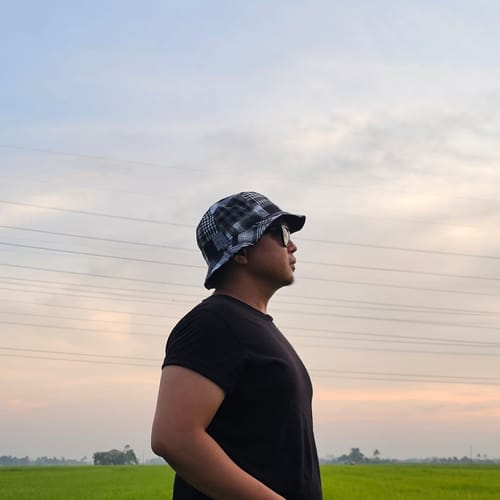 Customer photo review of New Era Check Patchwork Multi Bucket