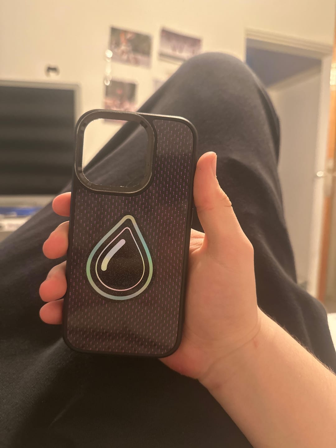 Customer photo review of Purple Reflective - MagSafe Carbon Fiber Phone Case