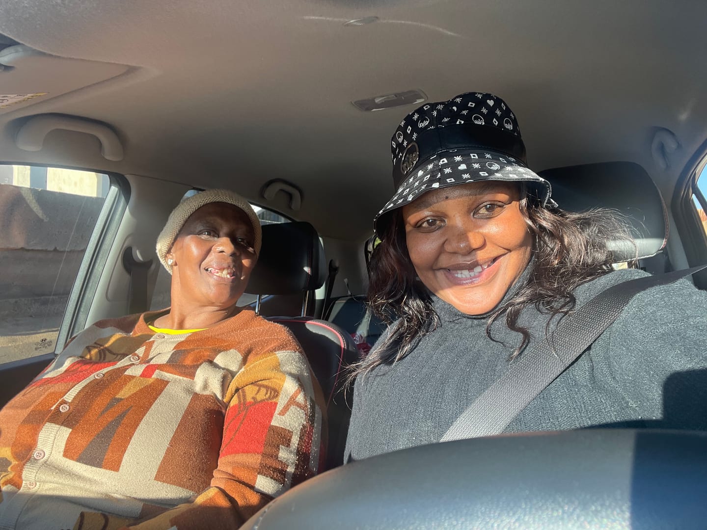 Customer photo review of Billy Bucket Hat