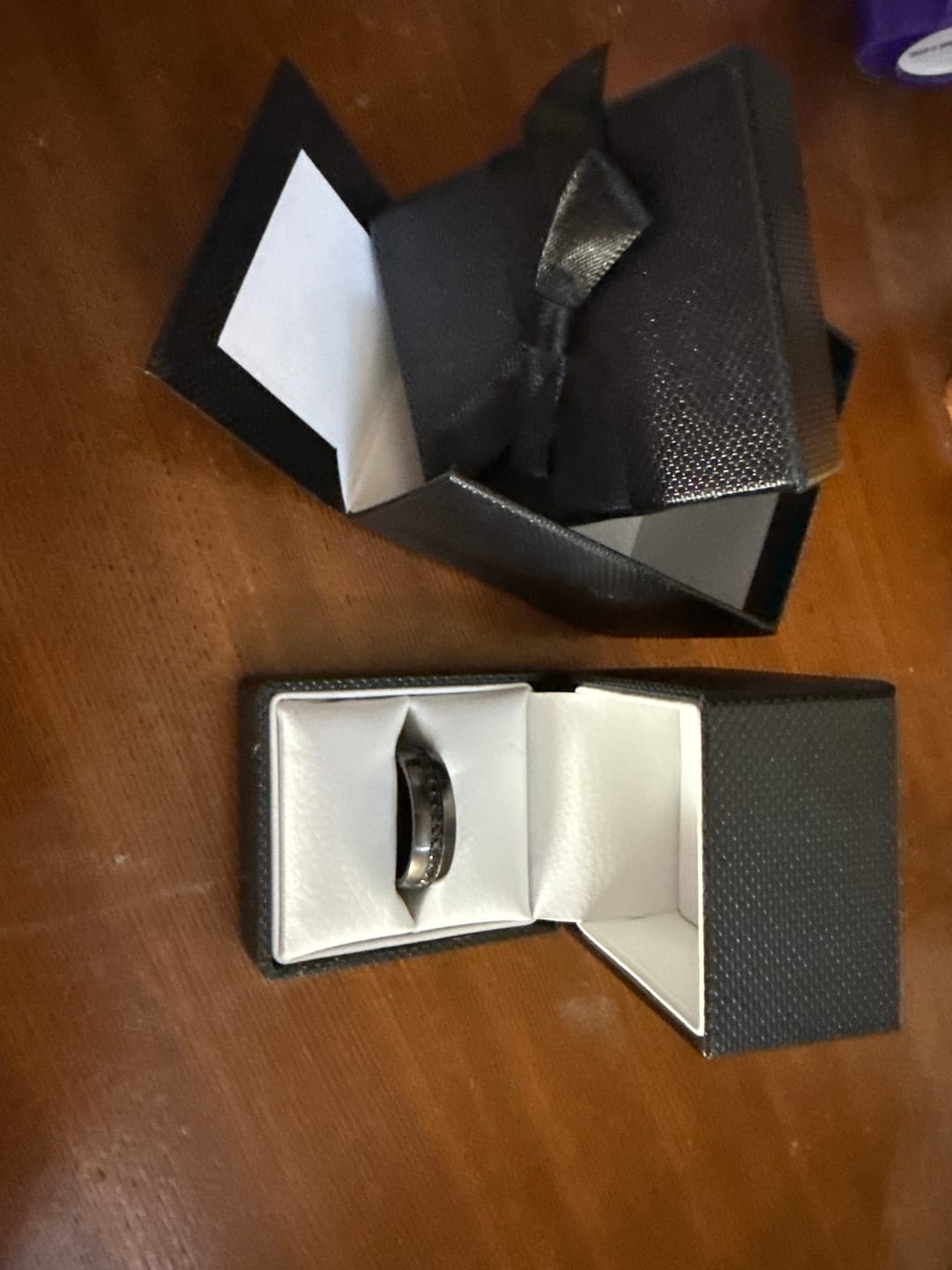 Customer photo review of 8mm Gun Metal Tungsten Carbide Wedding Band with Black Sapphires