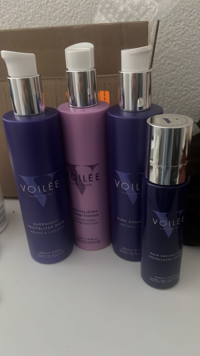 Customer photo review of Complete Coloured
