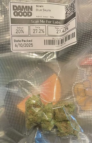 Customer photo review of Blue Skunk