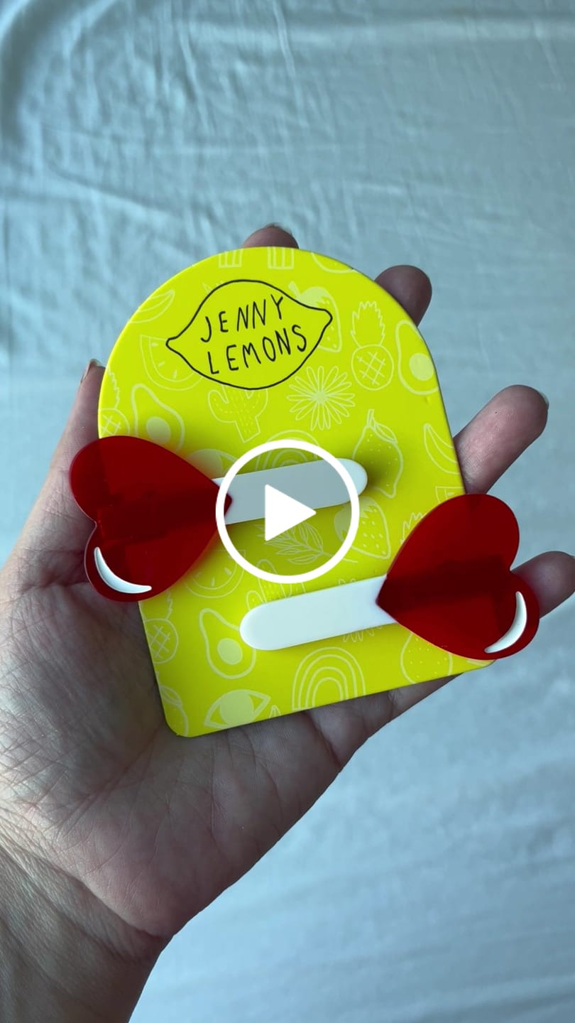 Customer video review of Heart Lollipop Alligator Hair Clip Set