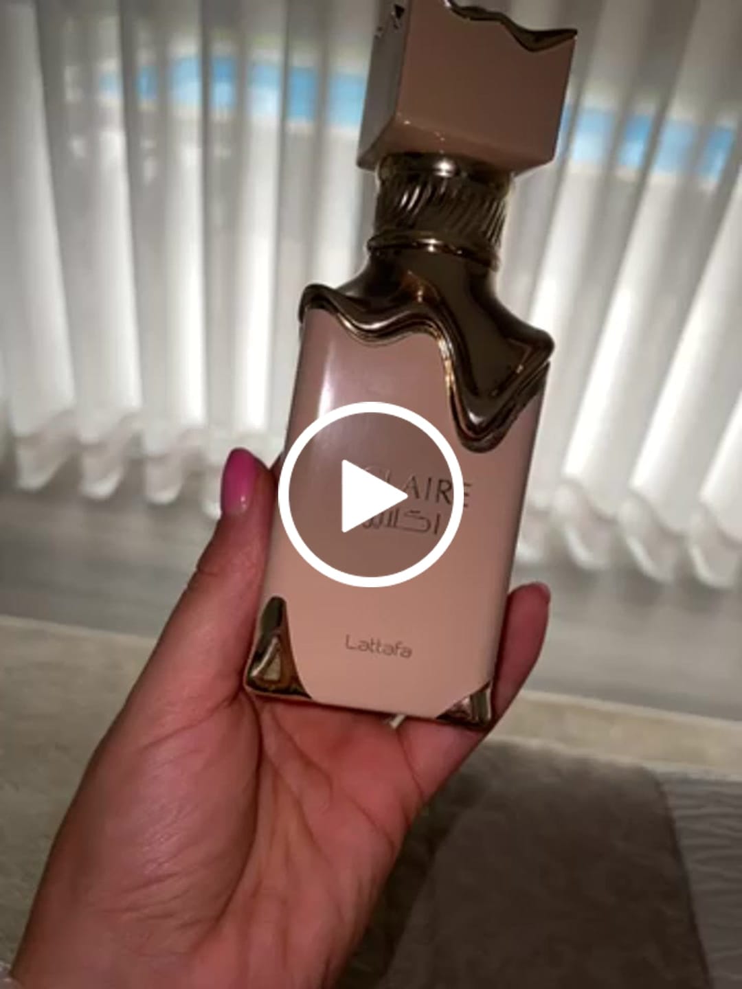 Customer video review of PERFUME ECLAIRE LATTAFA - 100ML