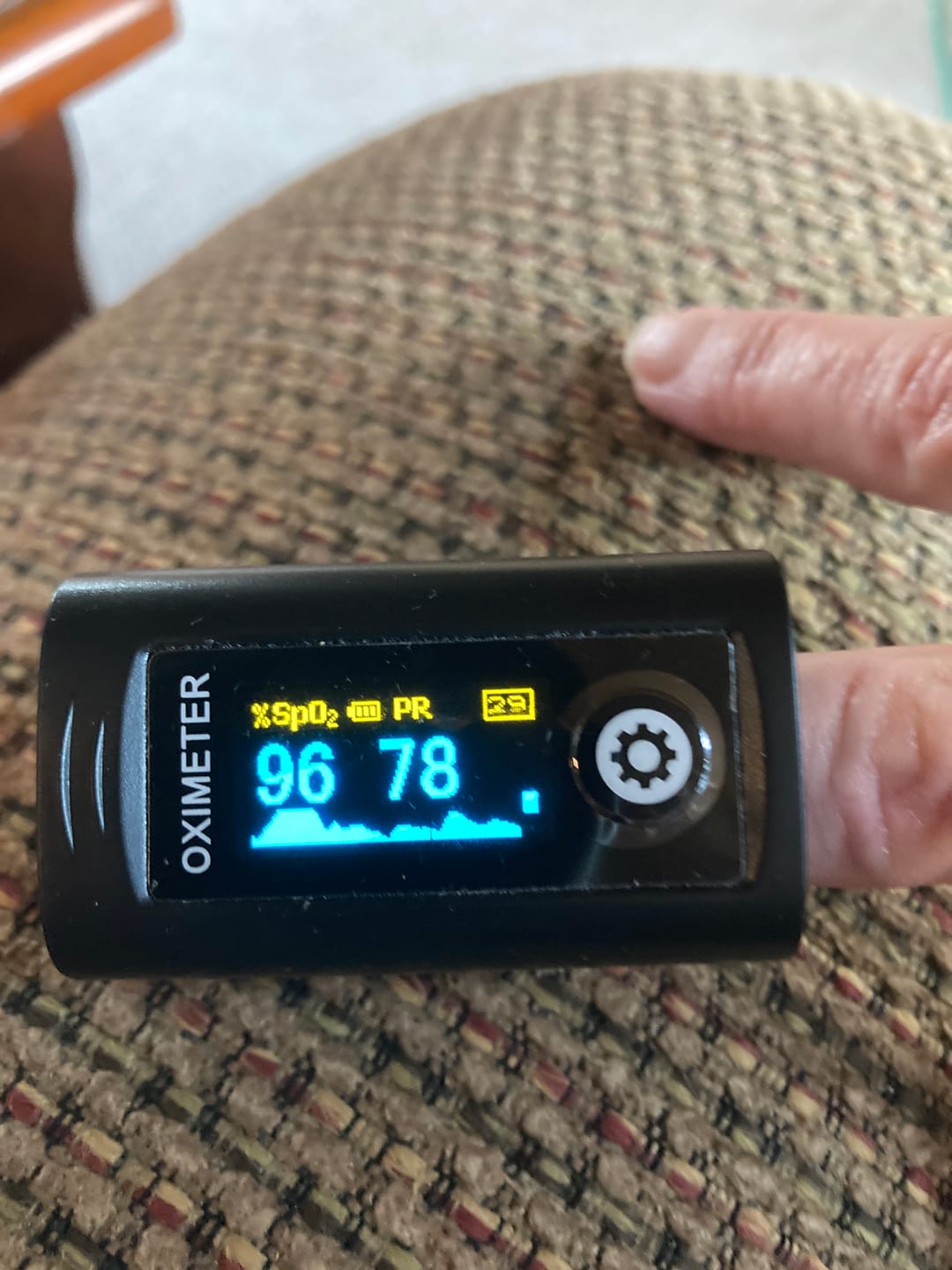 Customer photo review of Bluetooth Fingertip Oximeter | PC-60FW