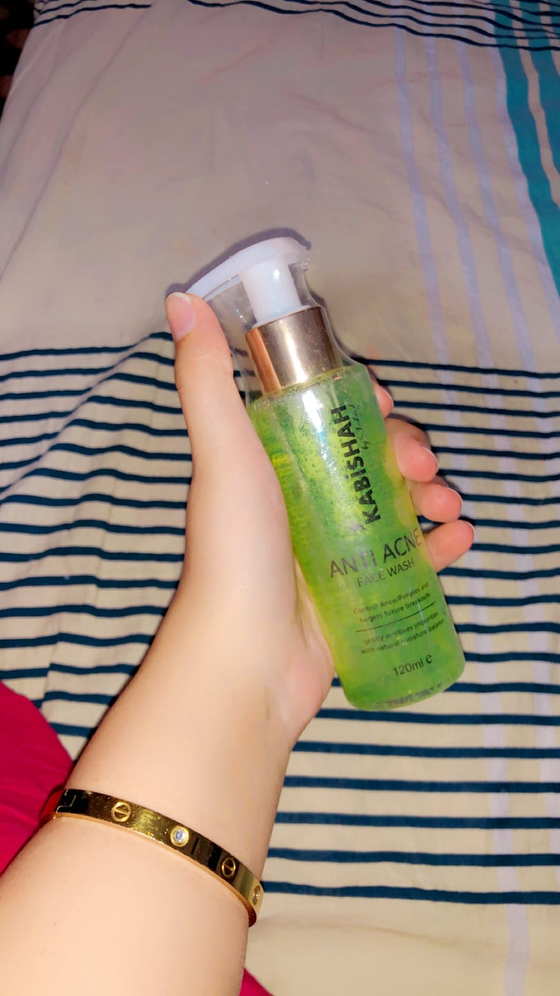 Customer photo review of ClearSkin Pro Anti Acne Face Wash