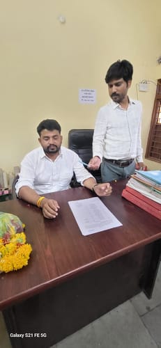 Customer photo review of Double Delight White Shirts - 2 Pcs Combo Pack