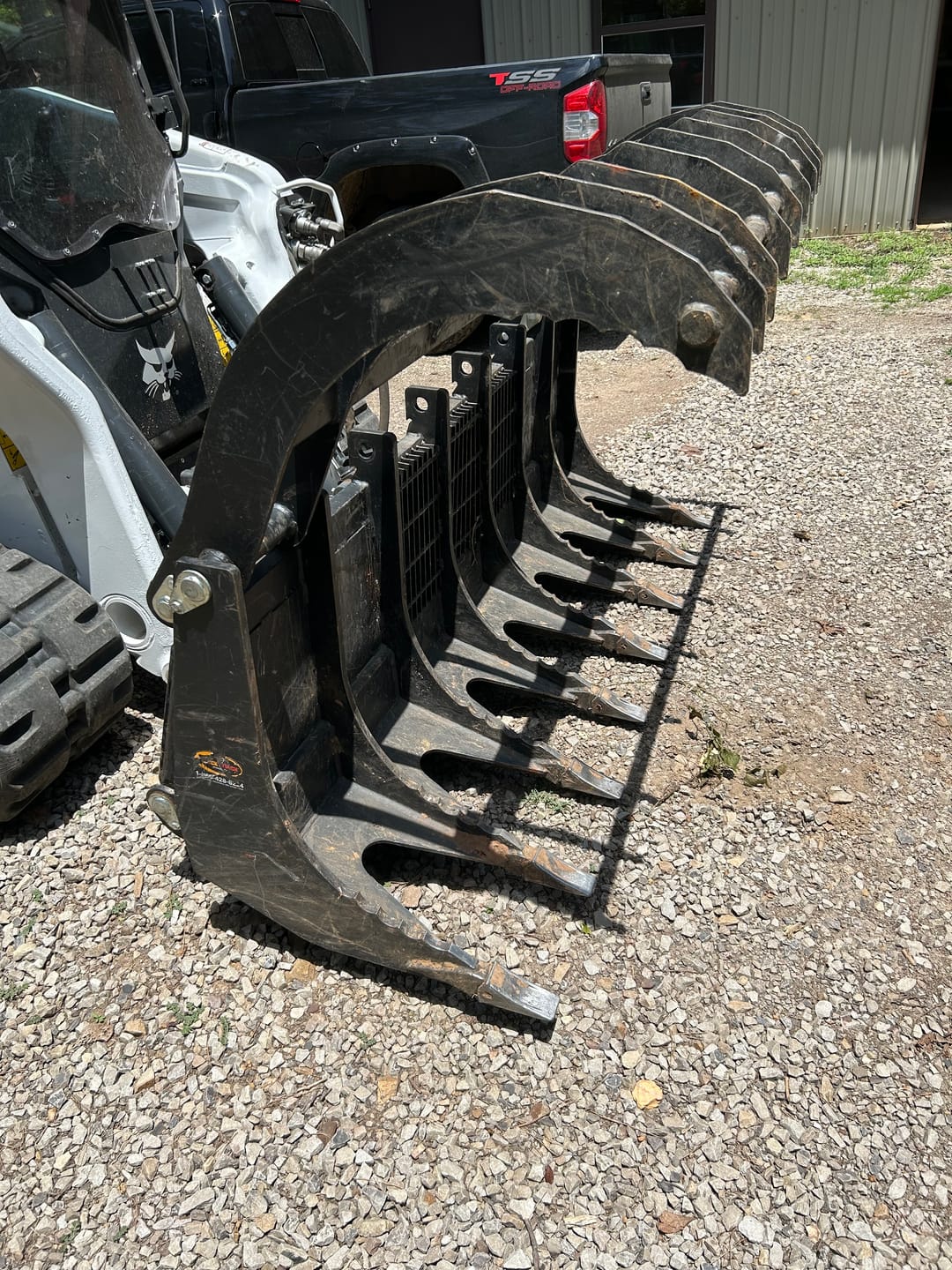 Customer photo review of Eagle Talon - Log, Brush and Rock Grapple Rake