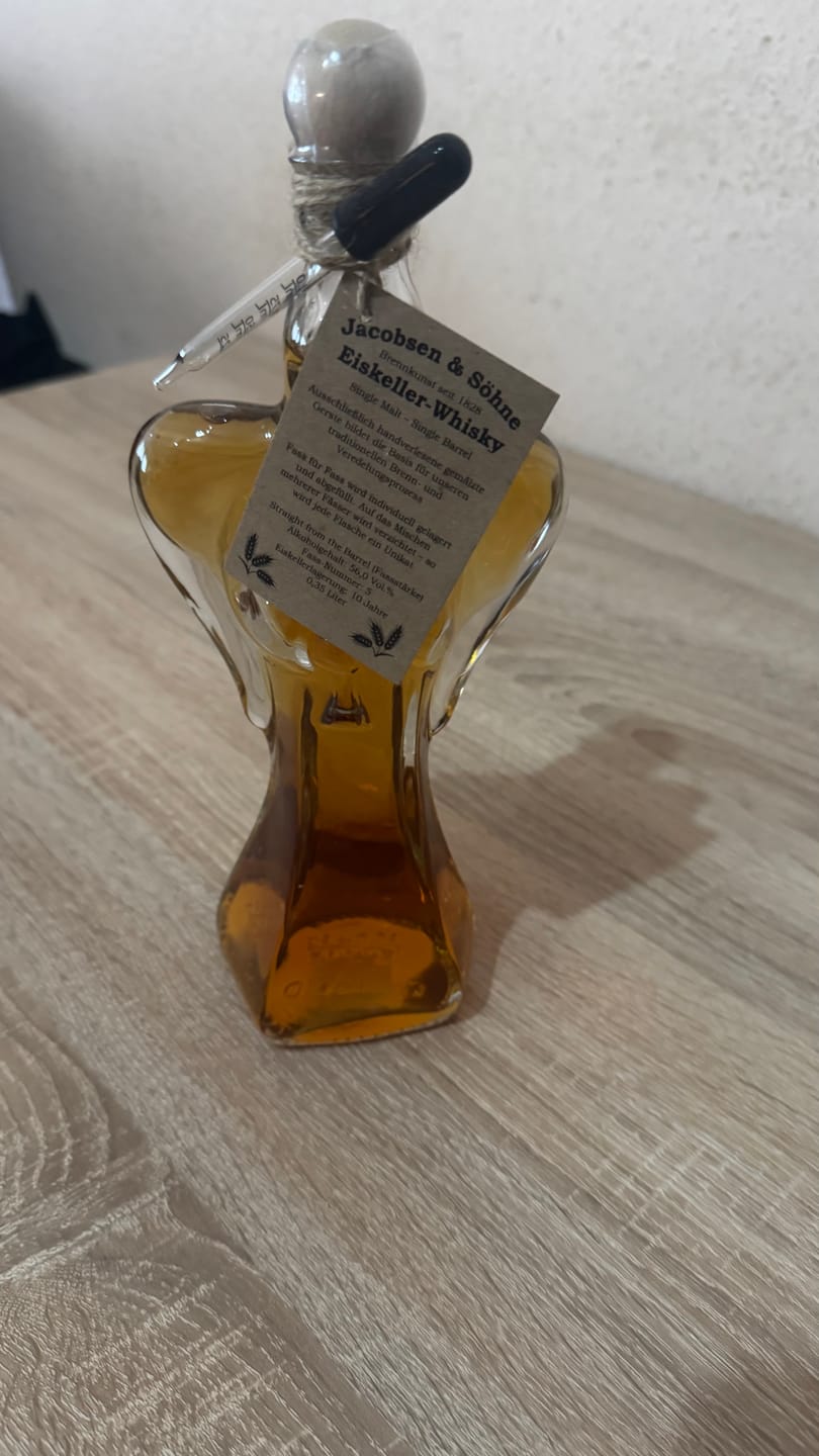 Customer photo review of Single Malt Eiskeller-Whisky 10 Jahre Single Cask Fass 5