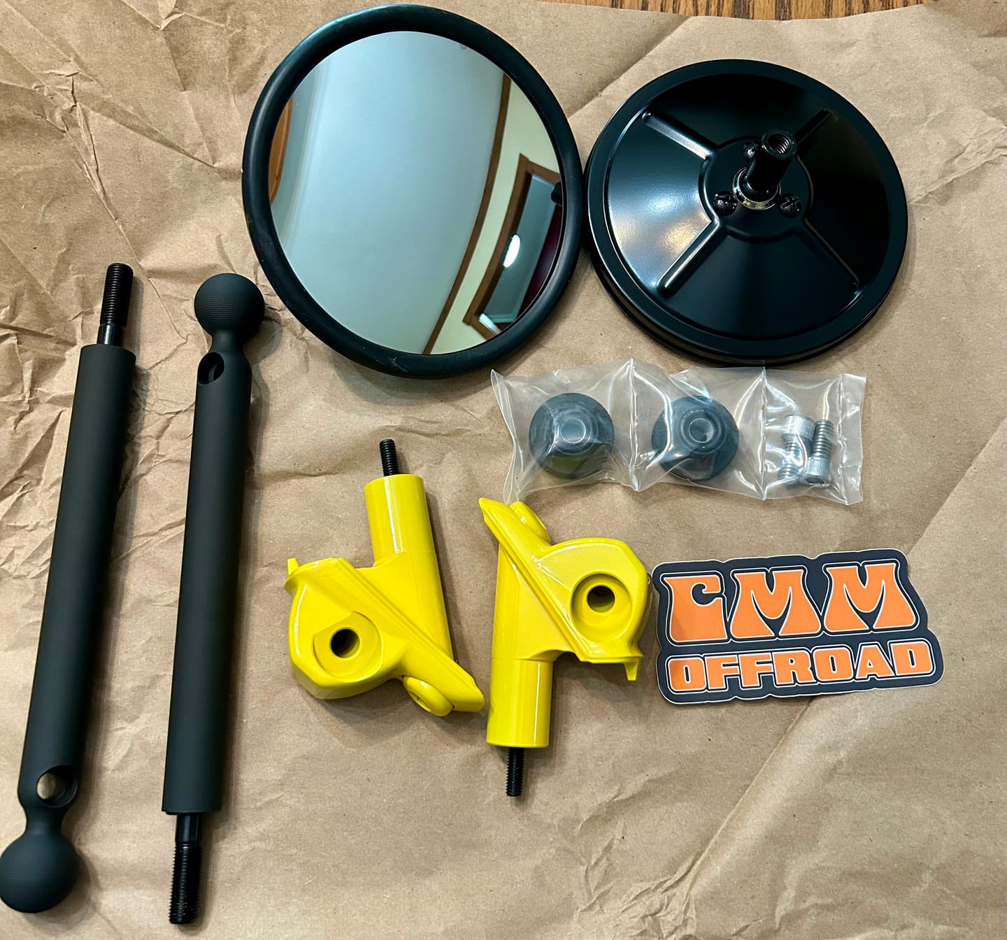 Customer photo review of JL/JLU A-Pillar Side Jeep Mirrors with Base Mount Driver AND Passenger