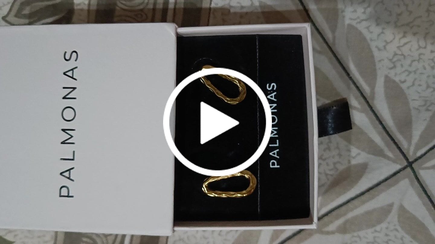 Customer video review of Abstract Oval Earrings