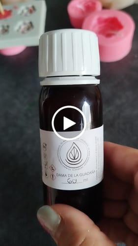 Customer video review of Fragancia DAMA DE LA GUADAÑA