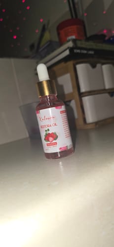 Customer photo review of Restora Oil  Strawberry