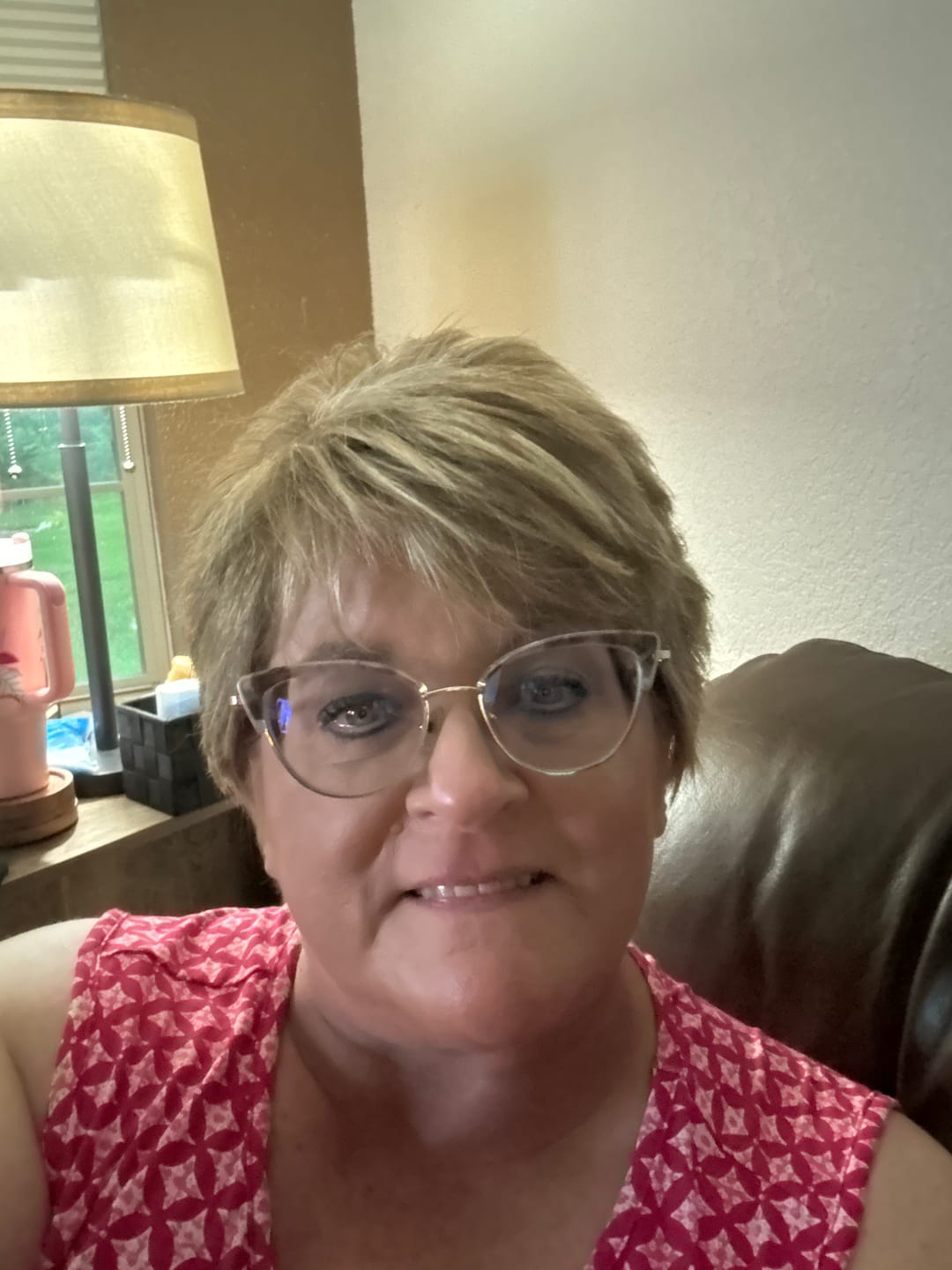 Customer photo review of Skintastic Airbrush Liquid Foundation
