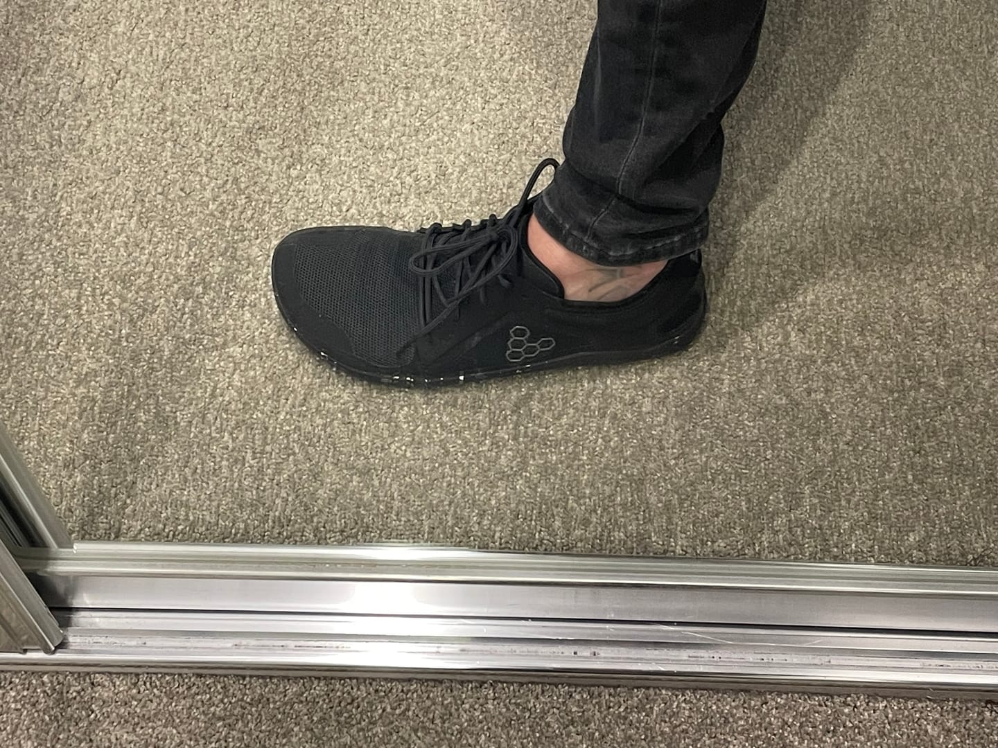 Customer photo review of Vivobarefoot Primus Lite 3.5 Mens Obsidian