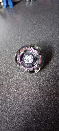 Customer photo review of Takara Tomy Gravity Perseus Beyblade BB-80 (Destroyer AD145WD) - With String Launcher