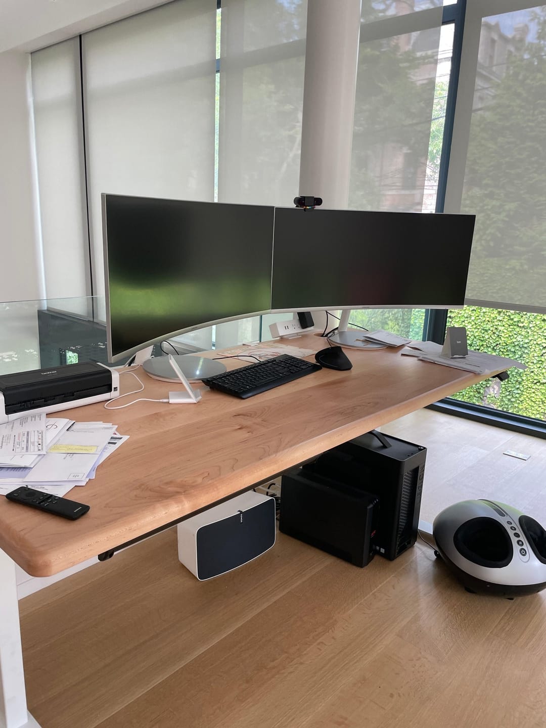 Customer photo review of Lander Standing Desk - Solid Wood