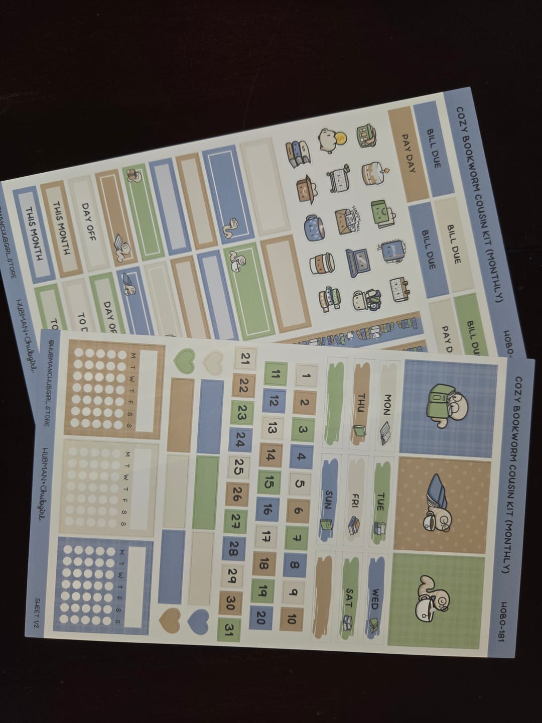 Customer photo review of Cozy Bookworm Theme Hobonichi Cousin Monthly Kit (Set of 2)