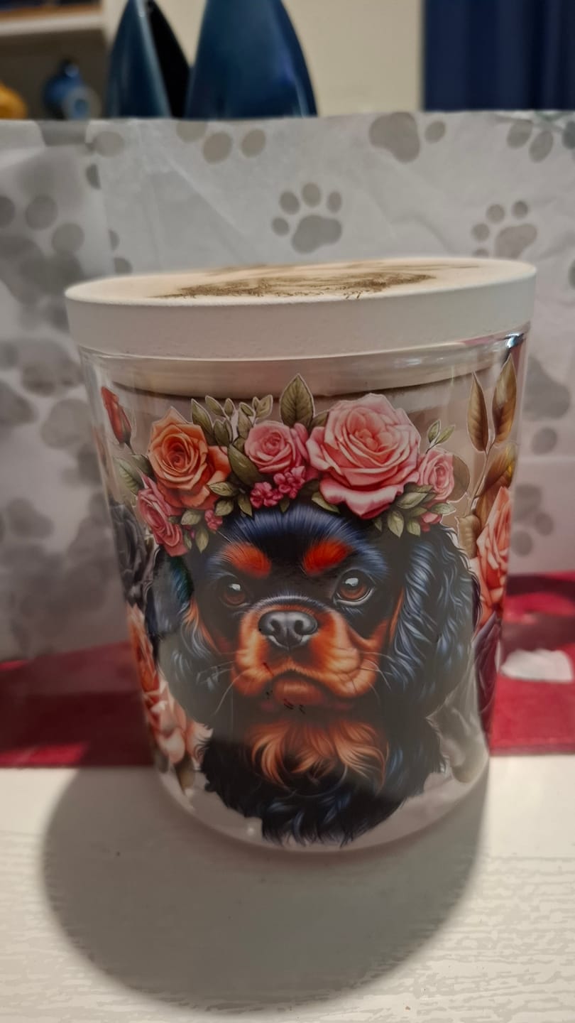 Customer photo review of Cavalier King Spaniel Roses Black Xlarge Candle