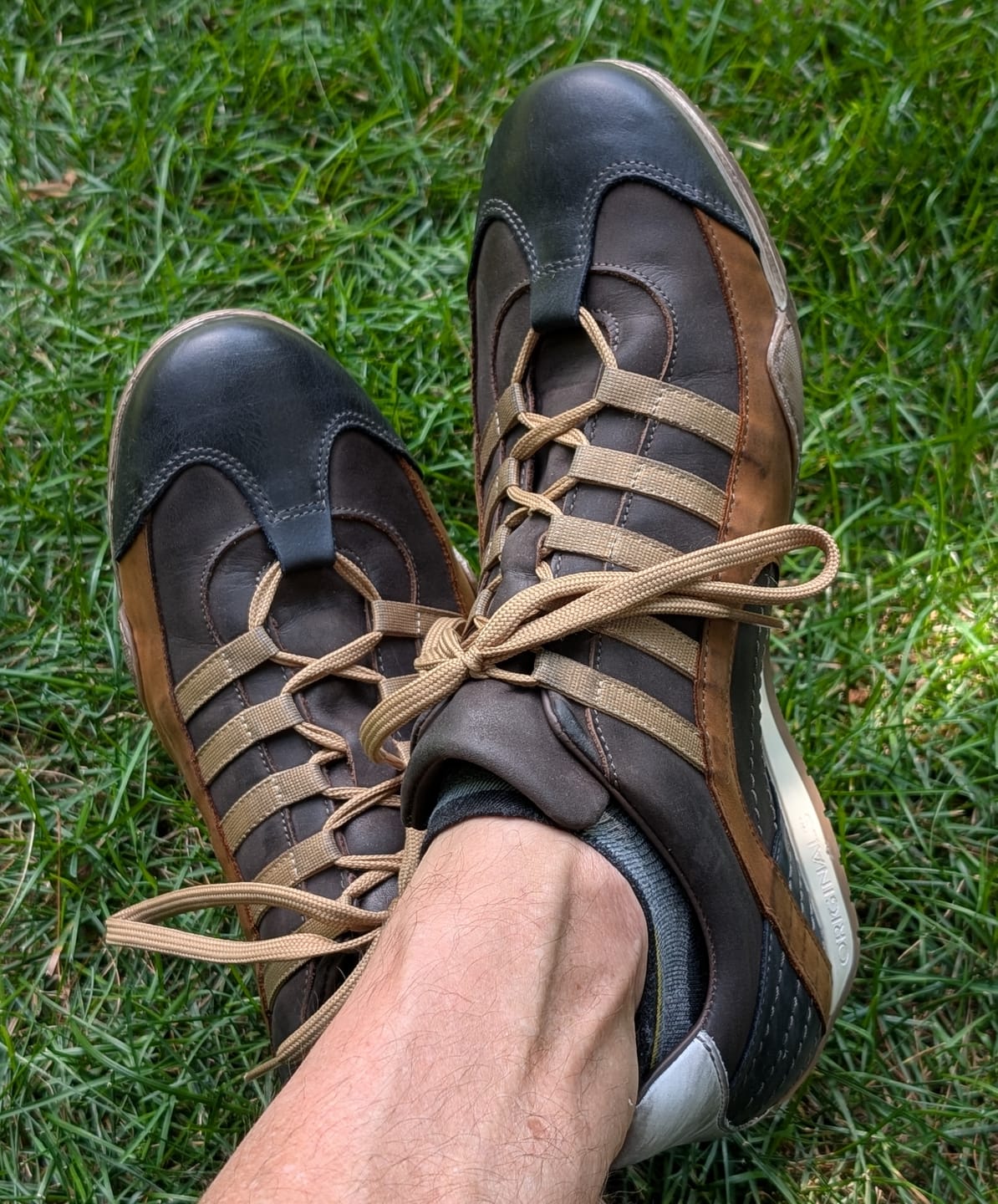 Customer photo review of Men's GrandPrix Sneaker in Designo Marron (Medium and Dark Brown)